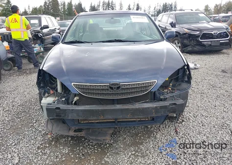 2004 Toyota Camry Se V6 z USA, uszkodzony, nr VIN 4T1BA32K94U501498